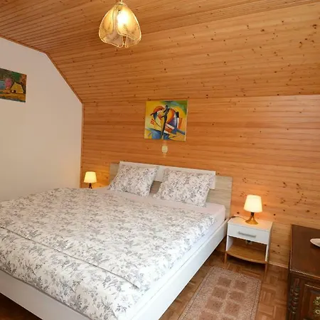 Brane & Jaka Apartma